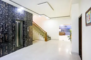 74366 Hotel Rudra - Image 3