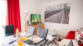 Cozy compact studio France - Image 2
