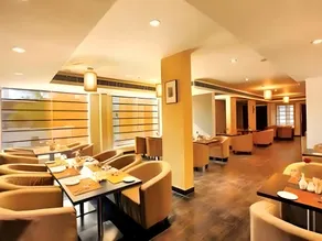 Hotel Wyte Portico - Image 4