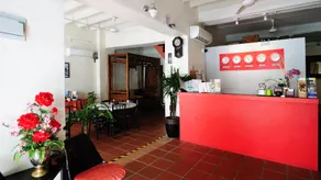 Red Inn Court - Image 3