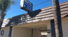 Stallion Motel Los Angeles - Image 2