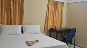 LUXUS INN JA Star - Image 2