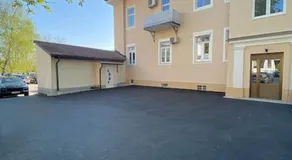 Robert's Apartment - Image 3