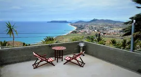Porto Santo Balcony View House - Image 2