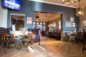 Royal Inn - Image 3
