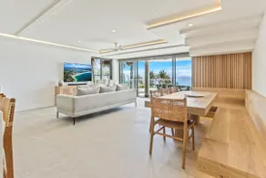 La Mer Apartment #10 - Image 3