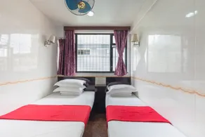 Wing Lee Guest House - Image 2