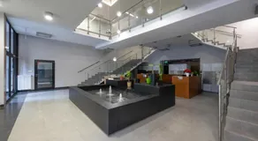 Irena LUX Family Centrum - Free Parking, NETFLIX Cinema, 2 Queen beds - Image 3