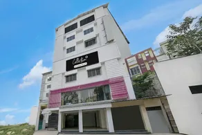 Collection O Park Street Road Formerly SR Royale - Image 4
