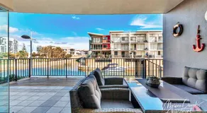 Marina Canals Apartment - Image 5