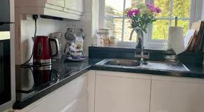 Honeysuckle Cottage - Image 3
