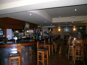The oaklands hotel - Image 3