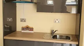 Studio with Private Kitchen - Image 5