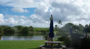 Canada House Pompano Beach - Image 3