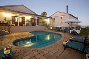 Sea Whisper Guest House - Image 2