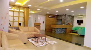 Club 99 Suites - Image 3