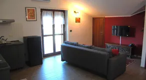 Vintage Apartment - Image 3
