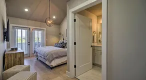 Downtown Modern Luxury - Great location - Image 2
