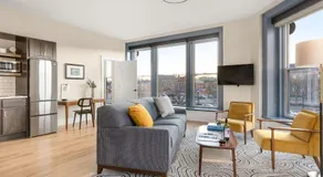 The Courier Hotel - Image 2
