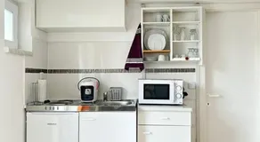 City Apartment self check-in free parking - Image 3