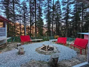 misty mountains cottage - Image 2