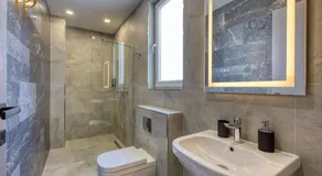 Urban 19 Residences The Executive Suite - Image 2