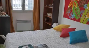 la maison rose 2 chambres avec lit pour 2 personnes et 2 salles de bains a 15 kilomètres du circuit de Magny-Cours et 1,2 kilomètre du sanctuaire de ste Bernadette - Image 5