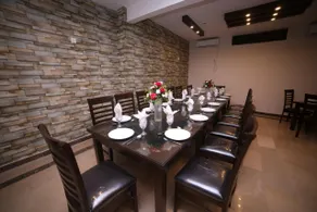 Zifan Hotel & Suites - Image 5