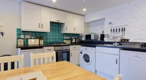 Museum Apartment - Image 4
