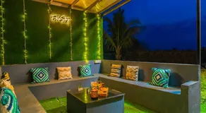 EKO STAY- Lakefront Villa - Image 5