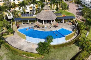 Los Amores 09 - Image 3