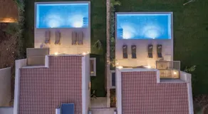 La Divina Luxury Villas with Heated Pool - Image 4