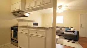 Stylish Austin Condo - Image 3