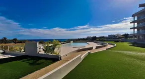 Emerald Suites - Image 2