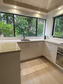 Moffat Beach Surf Retreat with Ocean Views - Image 4