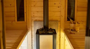Domki trzy jeziora z zewnętrznym SPA - sauna, balia do schładzania i jacuzzi - Image 5