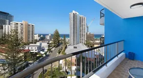 Surfers Paradise Entire Apartment - Image 4