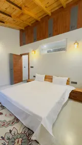 The Mountain Escape A Luxury Home Stay - Image 2