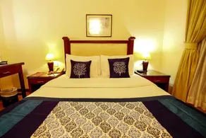 Mermaid Hotel - Image 2