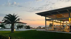 Sirenes Beach Resort - Image 4