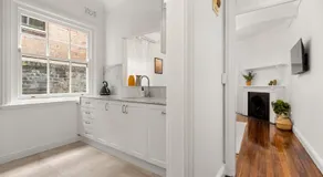 Amazing 2BR Apartment Near Barangaroo - Image 5