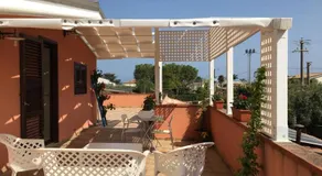 La stanza delle Muse in Villa con Piscina - Image 4