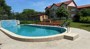 Venus Resort - Image 3