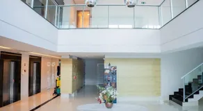 Apartamento completo com vaga, a 9 km do Aeroporto, próximo a mercado e shopping, piscina na cobertura e perto dos principais pontos da cidade - Image 5