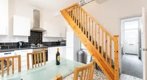 Comfortable 2BR House in Bolton Ideal for Work & Extended Stays - Image 3