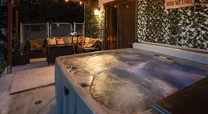 Sequoia's Dream with Mountain View, Spa, Heated Floor, Bar, Cinema! - Image 3