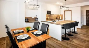 City Center Gallery Apartment - Image 3