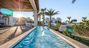 Luxurious first-floor condo with hot tub heated outdoor pool - near entertainment - Image 3