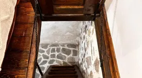 Velev House - Image 5