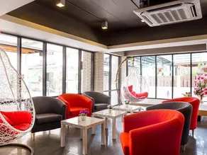 Ratchada Point Hotel - Image 2